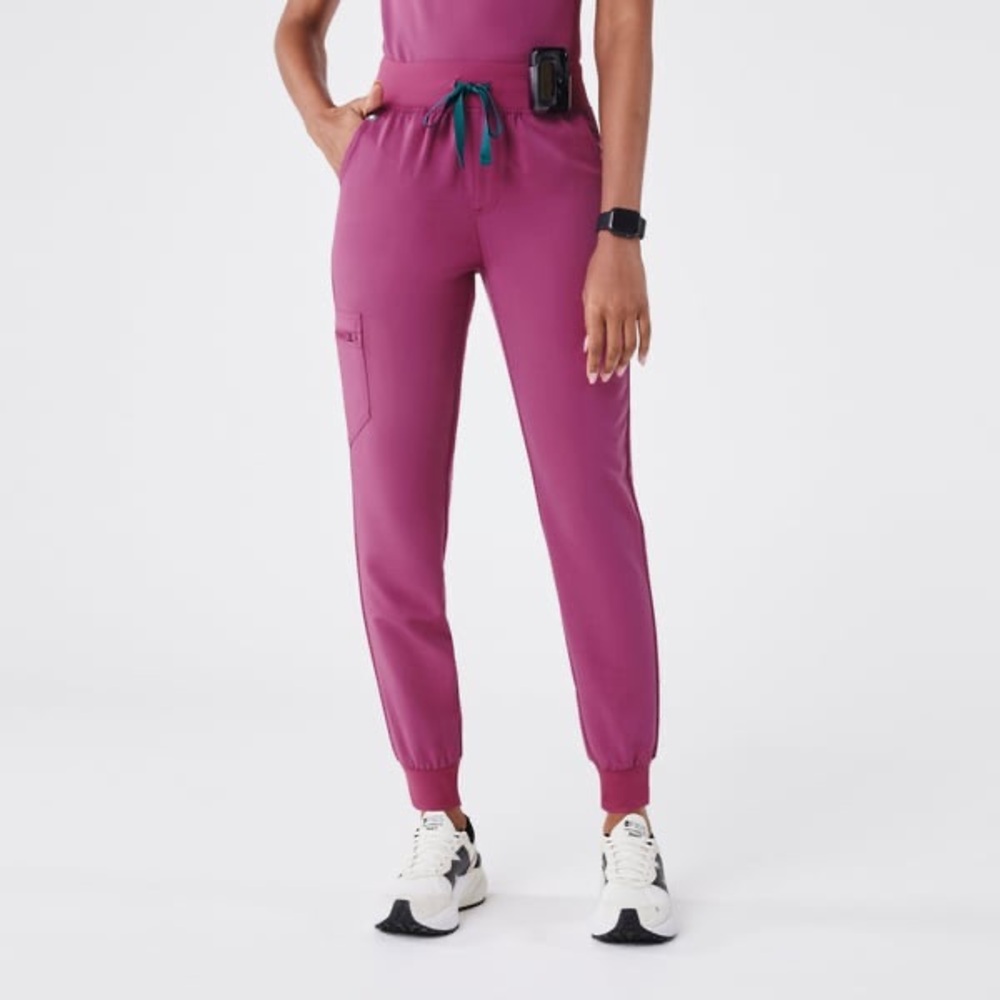 Figs scrubs